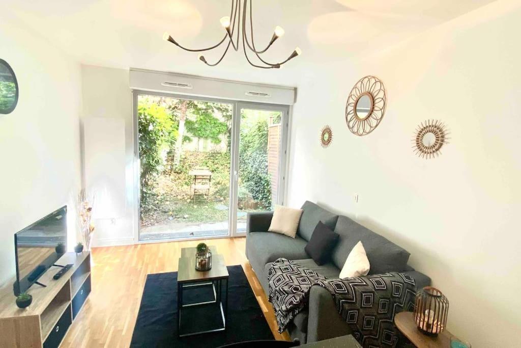 Appartement Moderne, Metro 7, Parking Et Jardin Villejuif Exterior foto