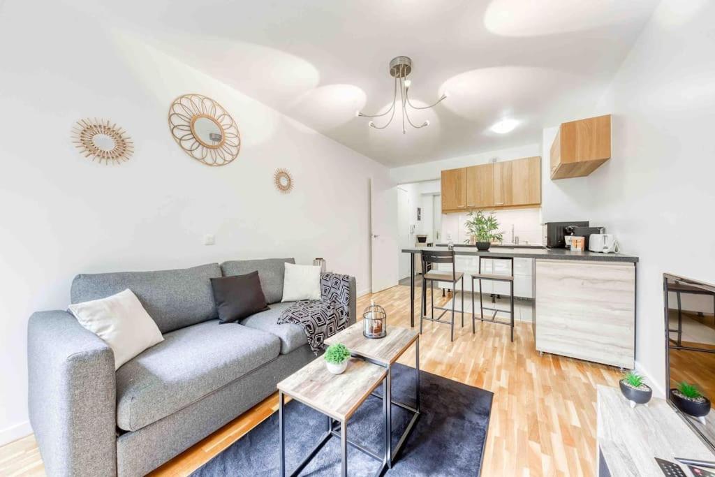 Appartement Moderne, Metro 7, Parking Et Jardin Villejuif Exterior foto